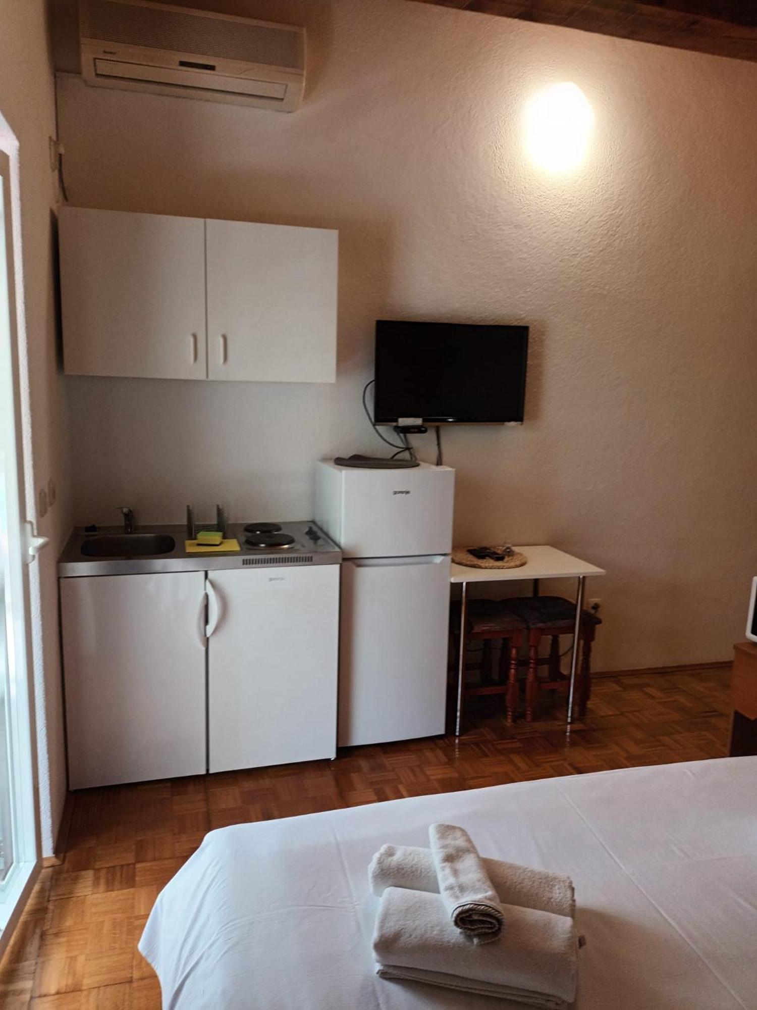 Apartment Mrkic Biograd Na Moru Ngoại thất bức ảnh