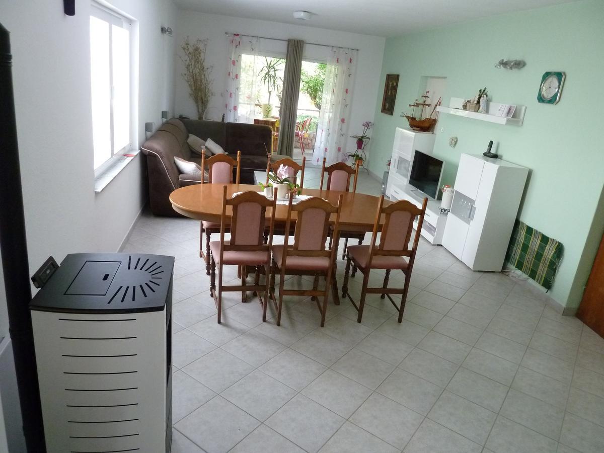 Apartment Mrkic Biograd Na Moru Ngoại thất bức ảnh